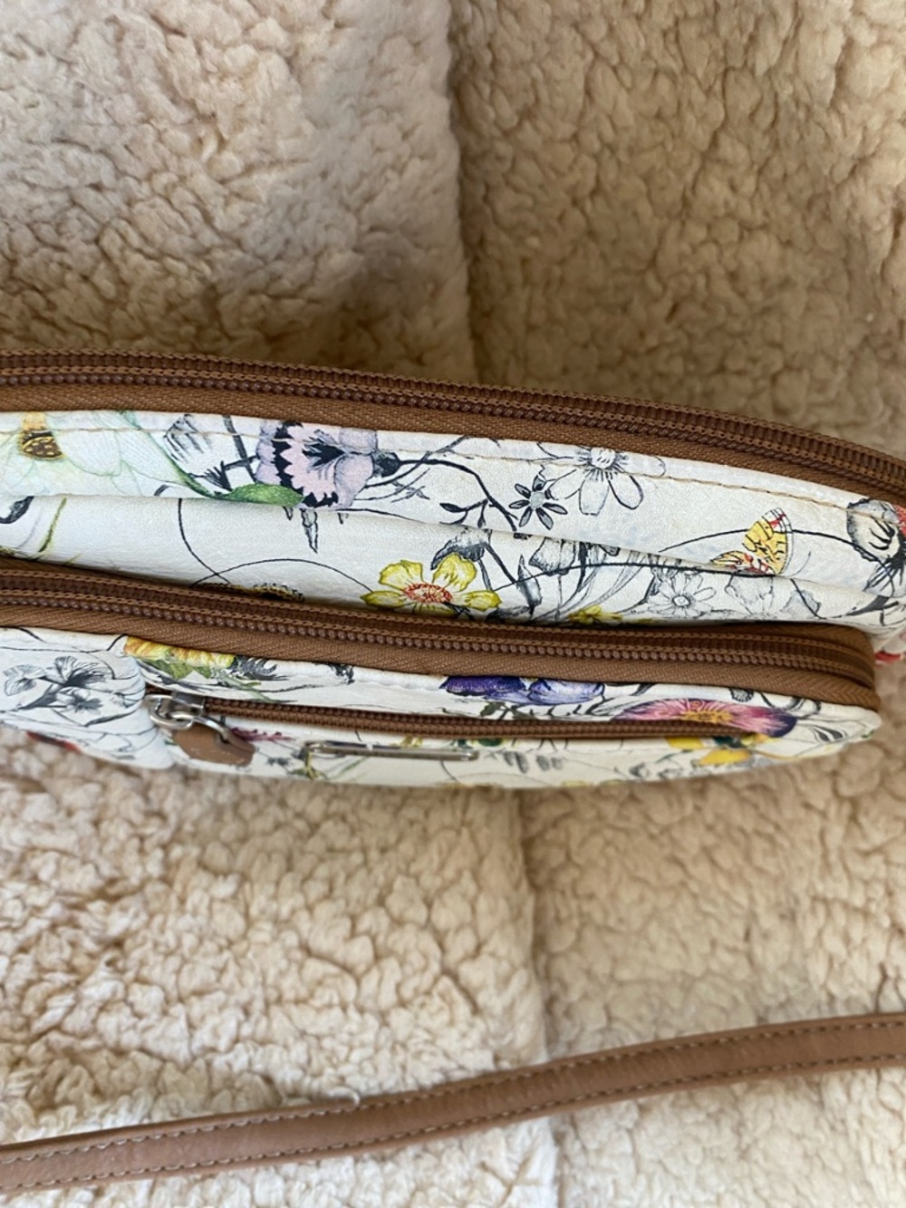 Multi Sac Floral White Crossbody Bag by MultiSac - Picture 11 of 11